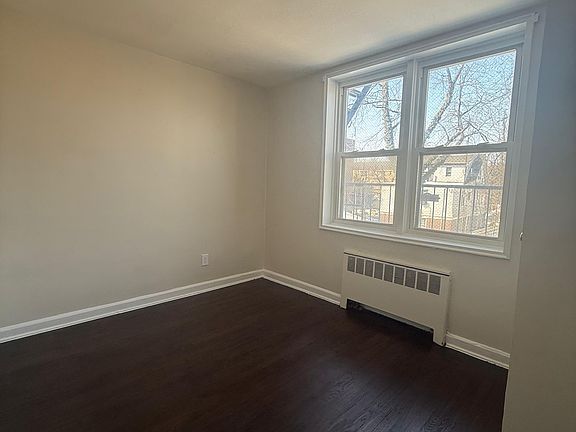 5th image of 103 Chancellor Ave #38B
