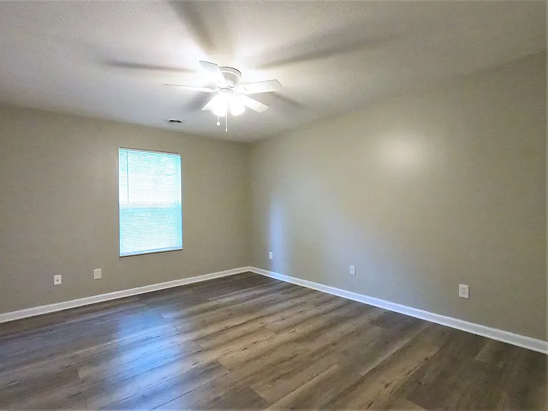 1625 Maple View Way — Photo 7