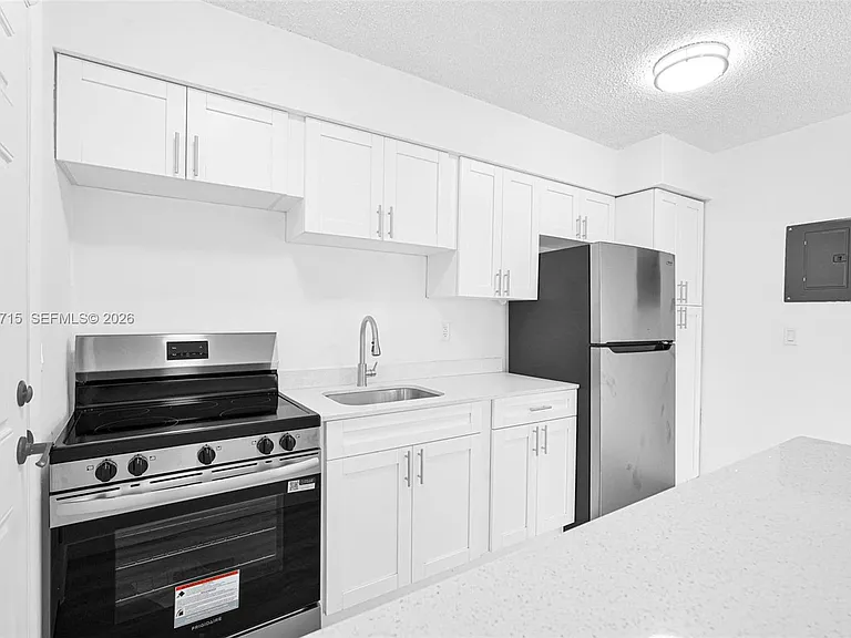 13210 Memorial Hwy #214 — Photo 9