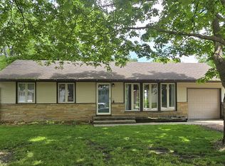 512 Stout St, Saint Joseph, IL 61873