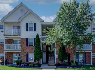 480 Benton Dr APT F, Saint Peters, MO 63376