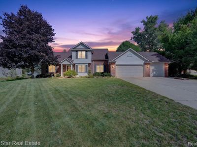 2135 Holly Berry Ln, Commerce Township, MI, 48390