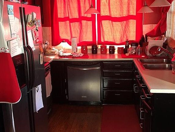 4th image of 111 Mountain Ave