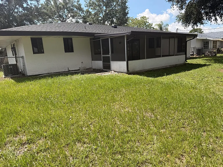 1117 SE Stewart Rd — Photo 16