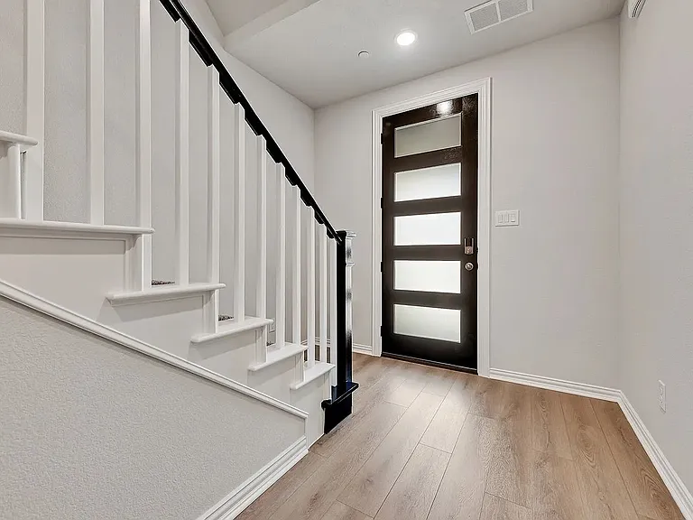 4253 Willow Pond Dr — Photo 2