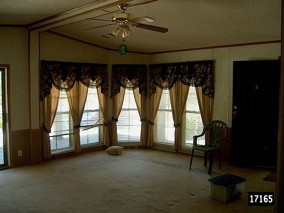 5th image of 110 Willow Creek Dr