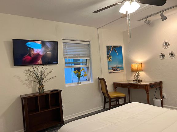 2nd image of 124 W 12th St #124A