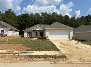 949 Riverside Ln, Pearl, MS 39208