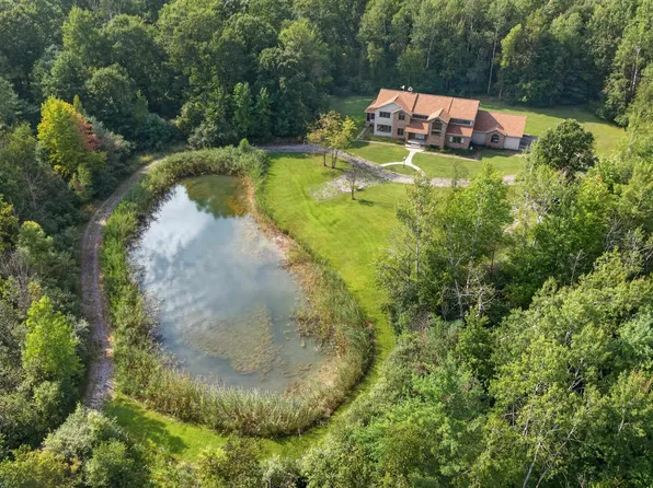 2355 N Perrine Rd, Midland, MI 48642