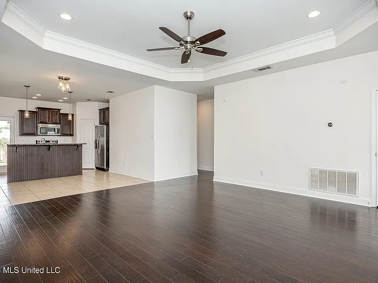 931 Old Towne St — Photo 27