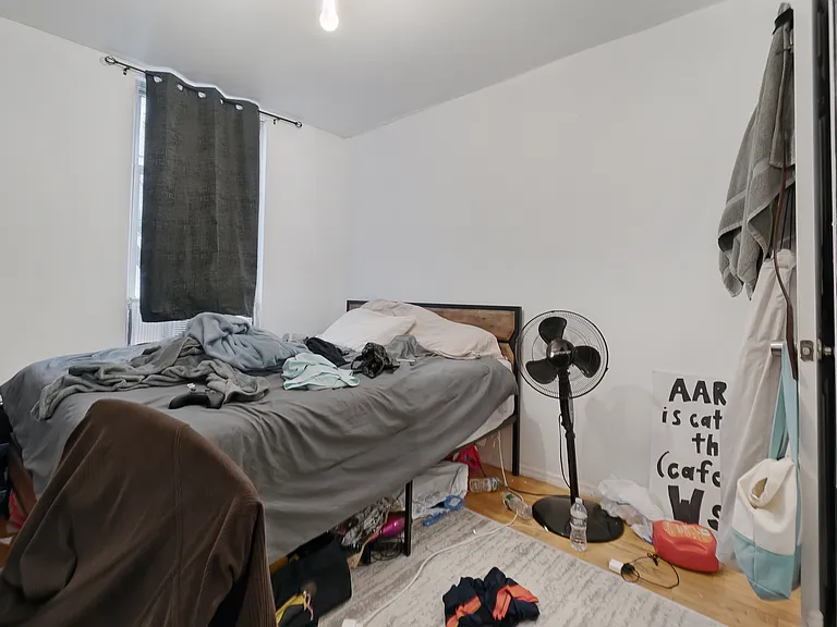 31 Havemeyer St #3B — Photo 5