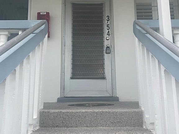 3rd image of 322 Chatham S #P