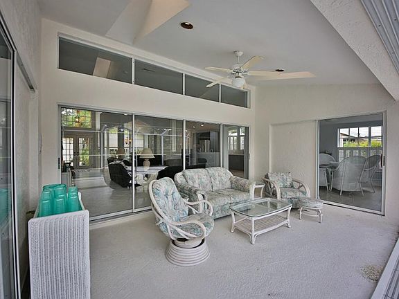 4th image of 749 E Eagle Creek Dr