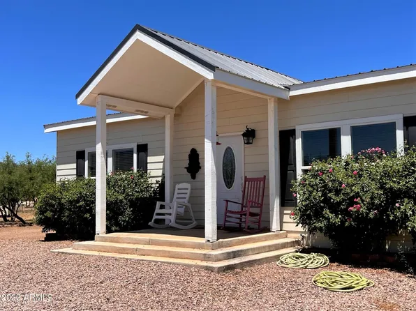 277 E Allen Lane, Huachuca City, AZ 85616