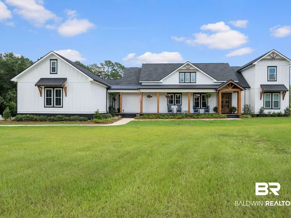29949 Royal Ln, Elberta, AL 36530