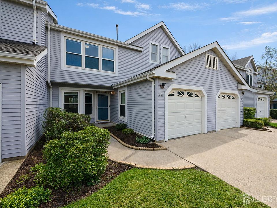 1st image of 233 Rooney Ct