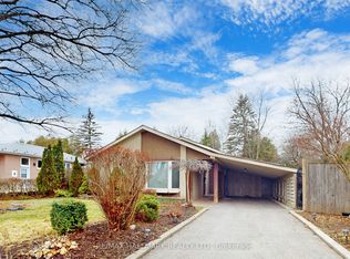 16 Knowles Cres, Aurora, ON L4G 1Z7