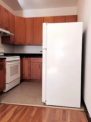 Rented by Fifth & Forever LLC | media 32