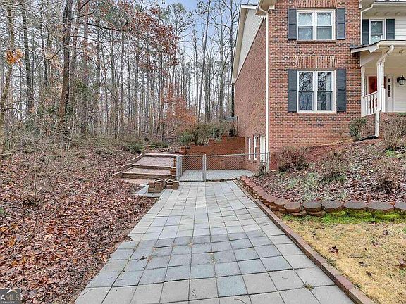 4th image of 2250 Plantation Rd