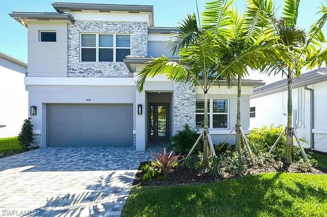 4 bed, 4.0 bath, 2846 sqft, $7,950 — Photo 2