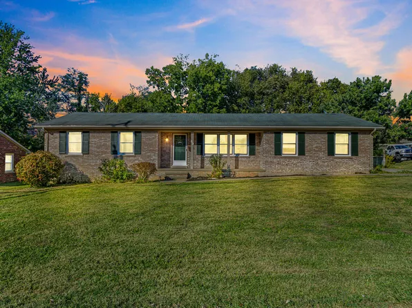 301 Aztec Trl, Georgetown, KY 40324