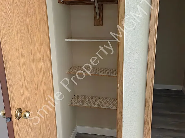 12616 SE Taggart St — Photo 9