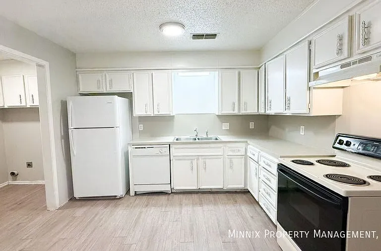 5214 38th St #D — Photo 11