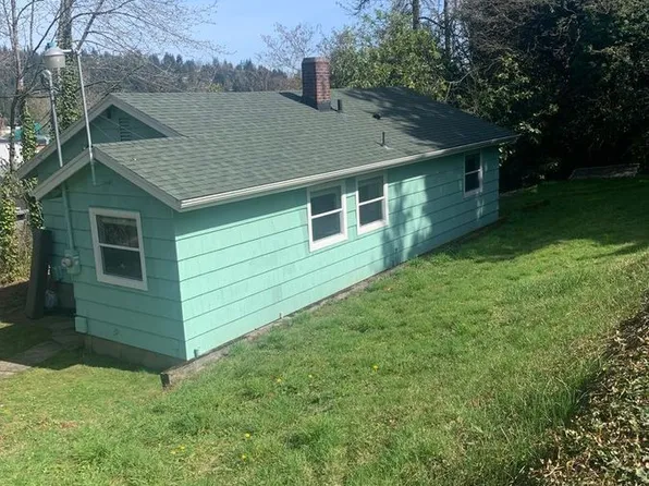 2828 SW California St, Portland, OR 97219