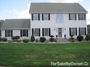 6 Taylor Ln, Wallingford, CT 06492