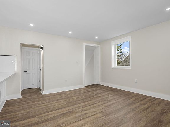 4th image of 837 Philadelphia Ave