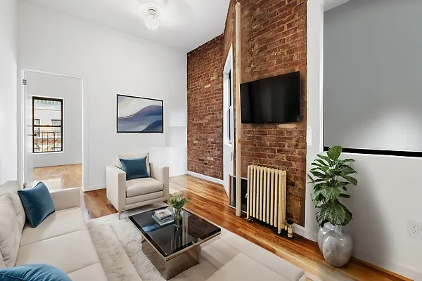 Rented by REAL New York | media 8