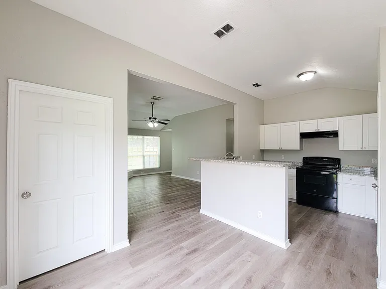 15814 Murrelet Ct — Photo 5