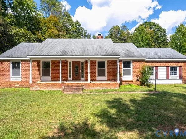 3708 Whitehall Rd, Sandy Hook, VA 23153