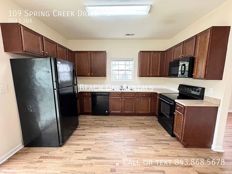 109 Spring Creek Dr #E — Photo 4
