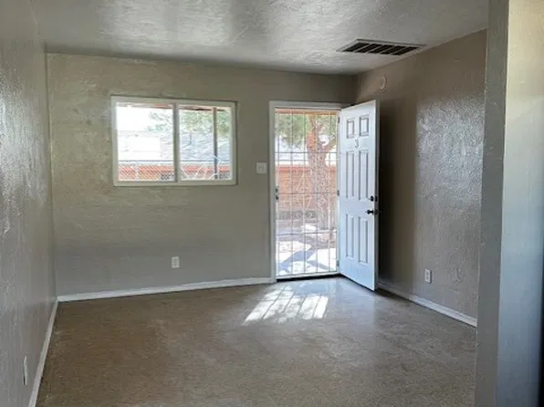 4015 Pierce Ave, El Paso, TX 79930