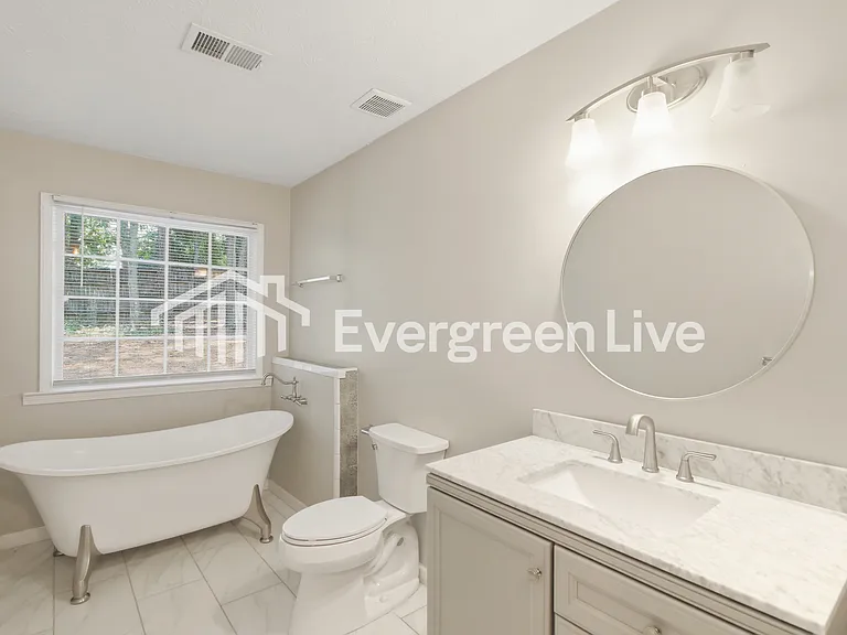2255 Huntington Dr — Photo 10