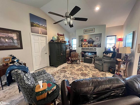 4th image of 2635 Mount Pleasant St Unit 7