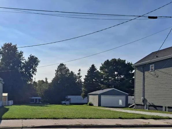 Madison St, Two Rivers, WI 54241