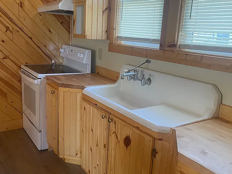 2 bed, $890 — Photo 4