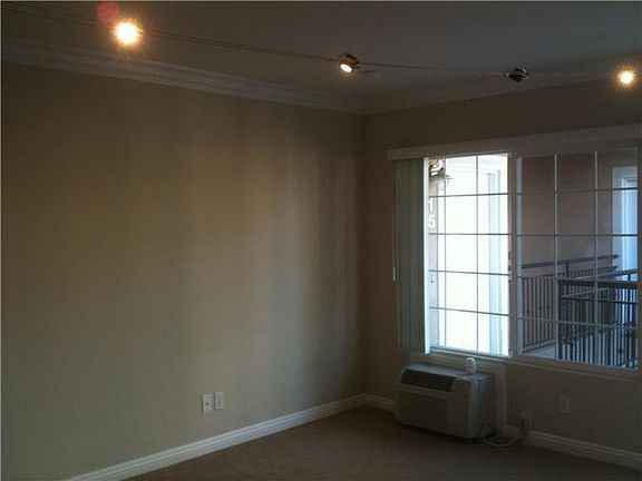5th image of 4655 Ohio St Unit 16