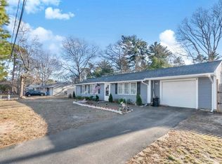 21 Parker Dr, Wareham, MA 02571