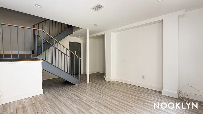 Rented by Nooklyn NYC LLC | media 18