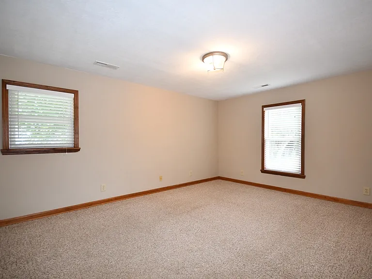 8513 Igou Gap Rd — Photo 8