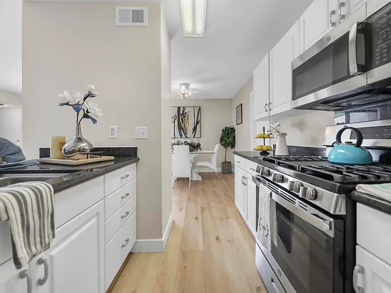 74237 Catalina Way — Photo 12