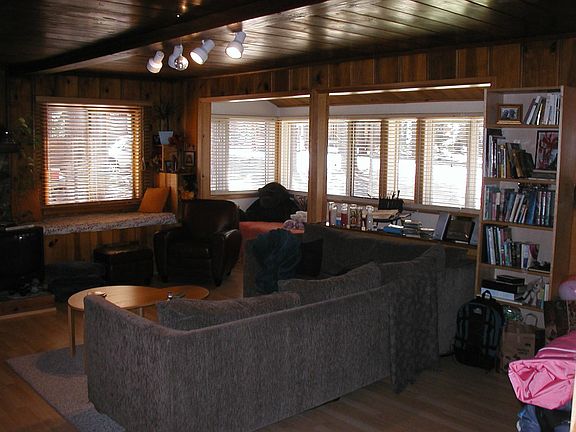 Window seat and office area