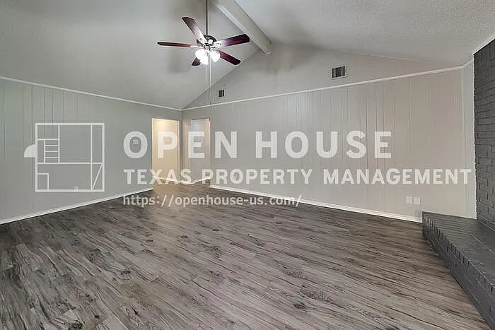6625 Constitution Dr — Photo 3