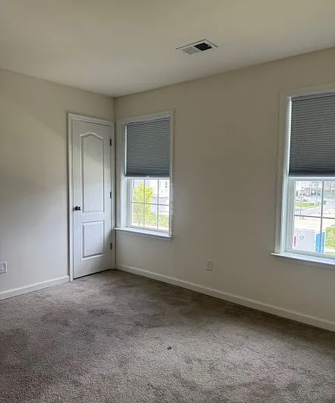 802 Ruth Way — Photo 12