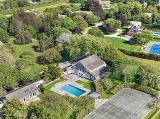98 Wilkes Ln, Sagaponack, NY 11962