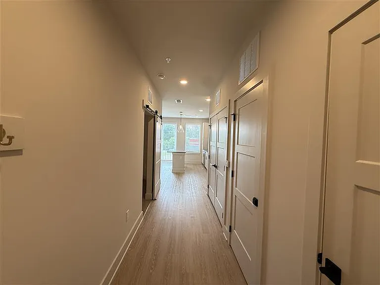 District on the Etowah Apartments — Photo 258