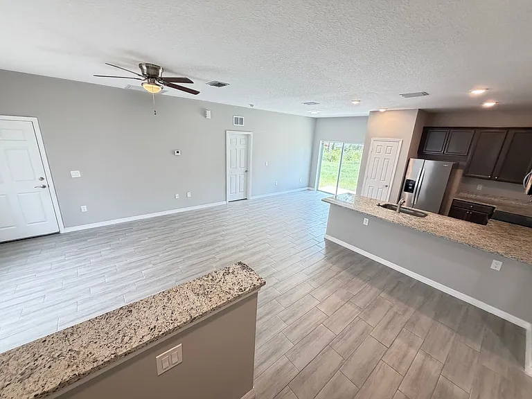 1388 Hazel St NW — Photo 7